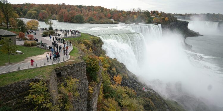미국에서 방문할 만한 최고의 폭포 몇군데를 소개 합니다.