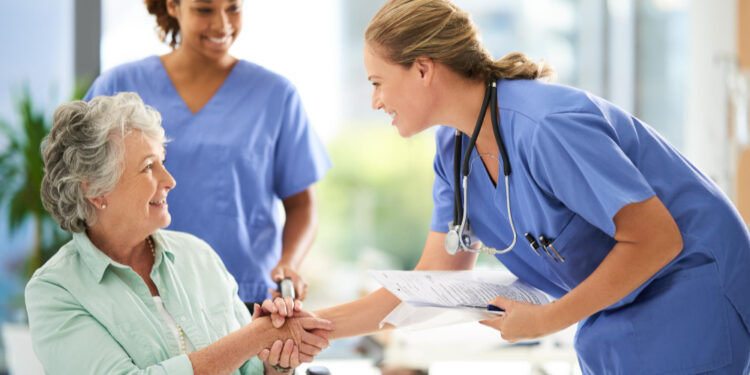 간호사 실무자(Nurse Practitioners), ‘최고의 직업’ 순위 또 1위 차지