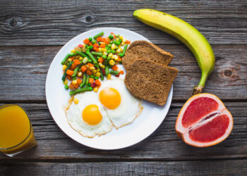 몸도 마음도 가볍게! 우울감 해소에 좋은 음식들